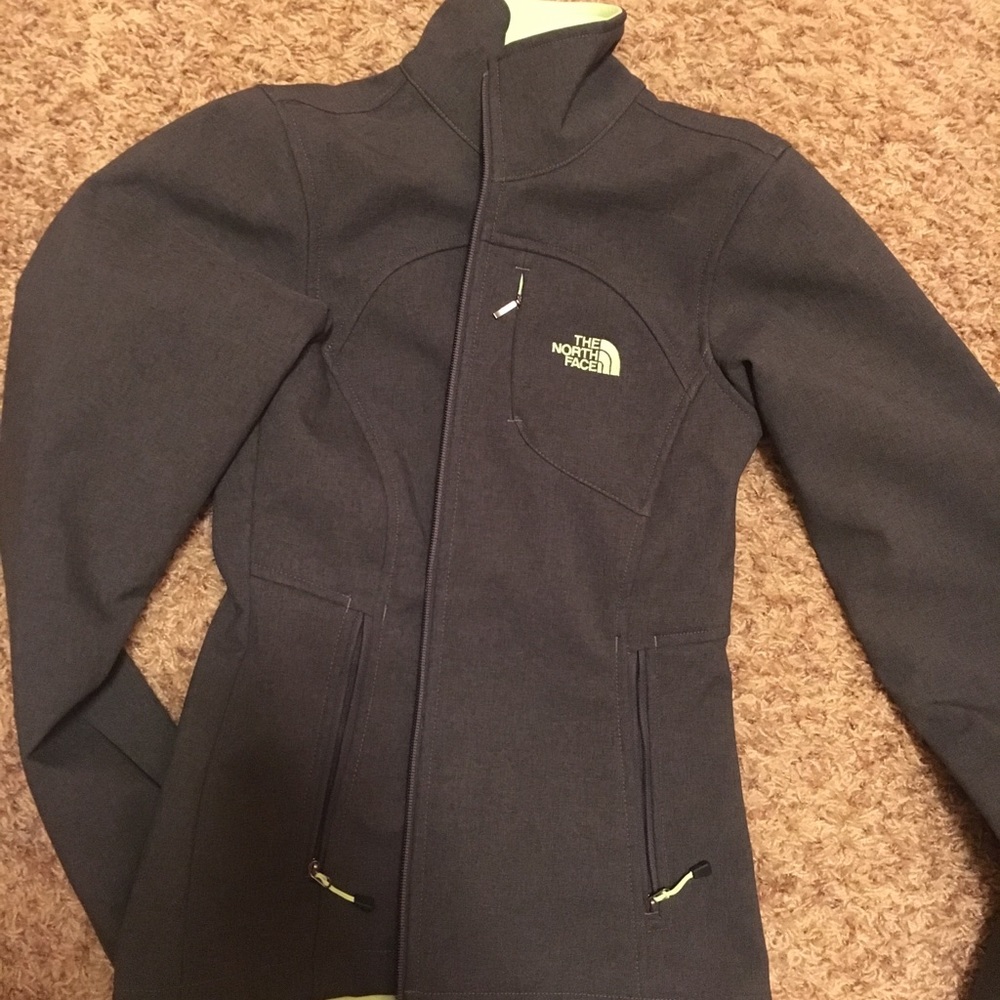 Women’s north face jacket